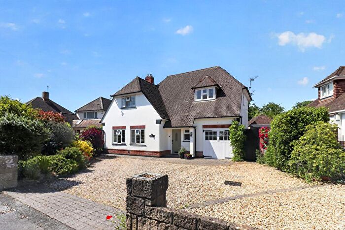 4 Bedroom Detached House For Sale In Old Barn Road, Christchurch, BH23