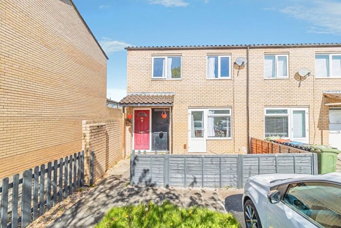 3 Bedroom End Of Terrace House For Sale In Mullen Avenue, Downs Barn, Milton Keynes, Buckinghamshire, MK14