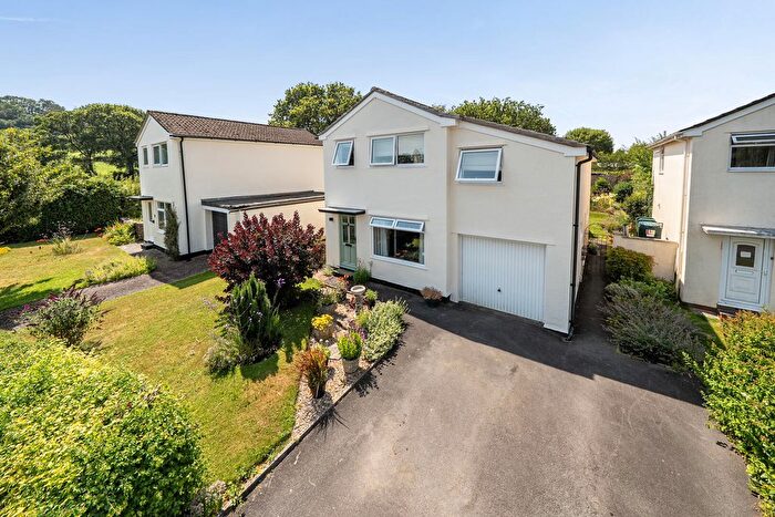 4 Bedroom Detached House For Sale In Silverdale Close, Brushford, Dulverton, TA22