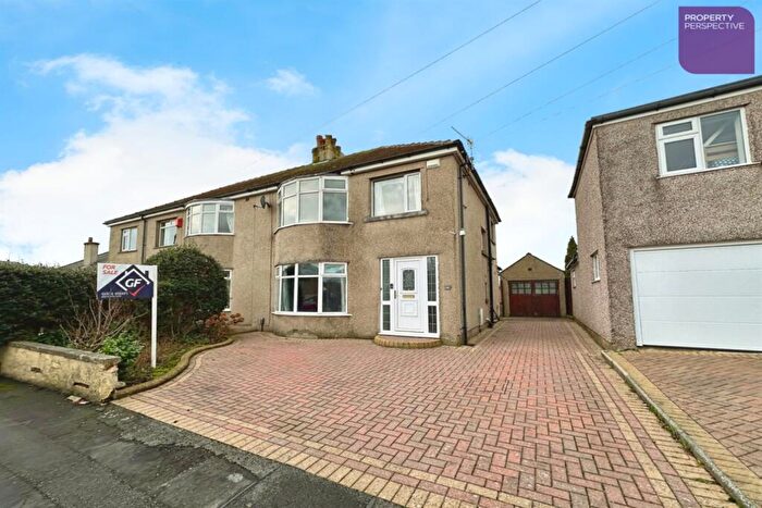 3 Bedroom Semi-Detached House For Sale In Greenwood Avenue, LA5
