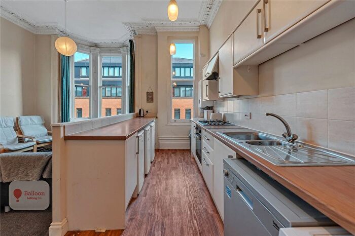 6 Bedroom Maisonette To Rent In West Park, Clifton, Bristol, BS8