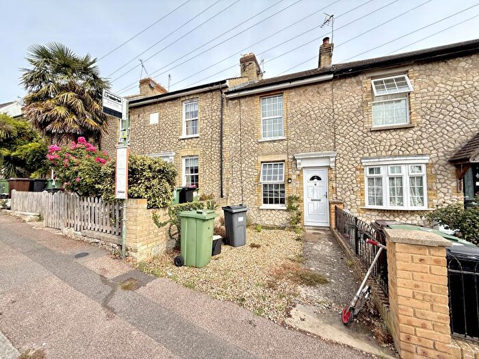 2 Bedroom Terraced House To Rent In Hackney Road, ME16