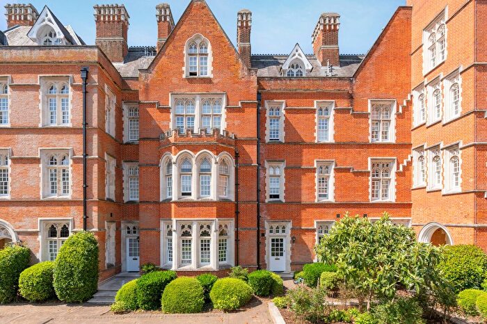 4 Bedroom Terraced House For Sale In Holloway Drive, Virginia Water, GU25