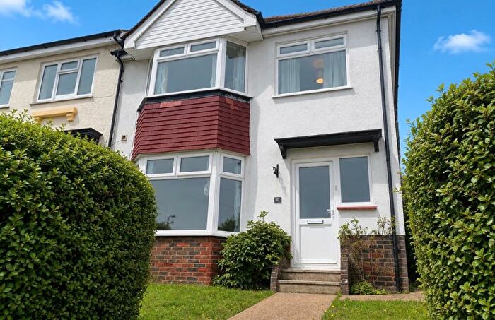 4 Bedroom Detached House To Rent In Nyetimber Hill, Brighton, BN2