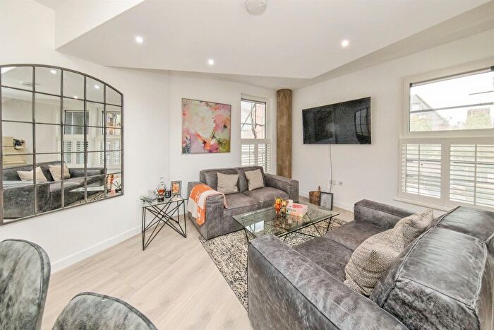 1 Bedroom Flat For Sale In Regatta Quay, Ipswich, IP4