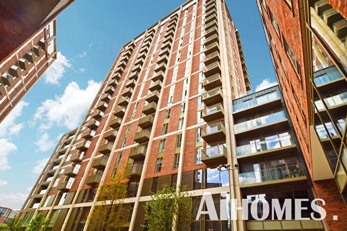 1 Bedroom Apartment For Sale In Modern Apartment | Local Crescent | Salford |A, M5