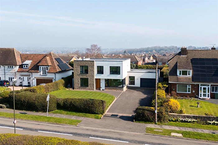 4 Bedroom Detached House For Sale In Walton Back Lane, Walton, Chesterfield, S42