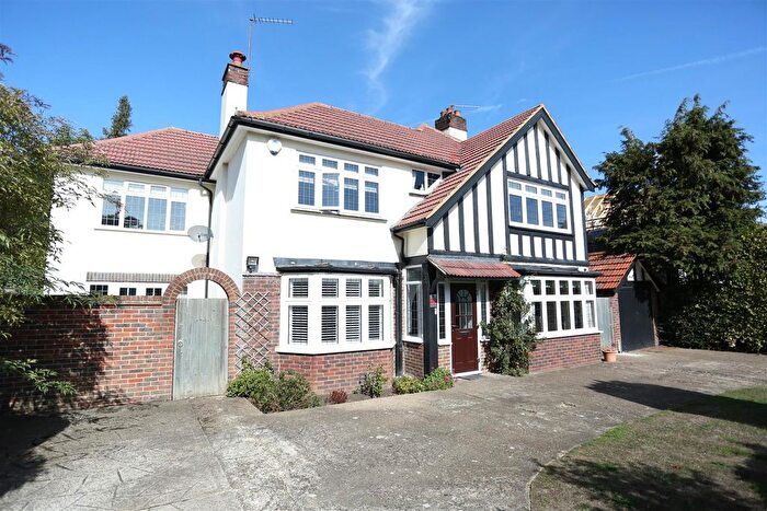 4 Bedroom Detached House For Sale In St. James Avenue, Ewell, KT17