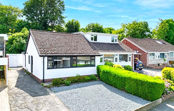 2 Bedroom Bungalow To Rent In School Grove, Oakengates, Telford, TF2
