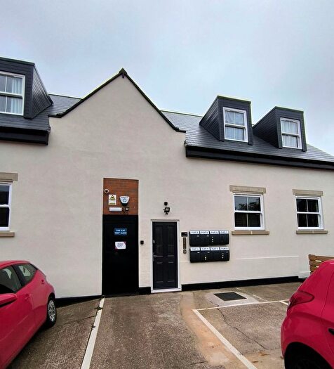 1 Bedroom Flat To Rent In Warrens Close, Irthlingborough, NN9