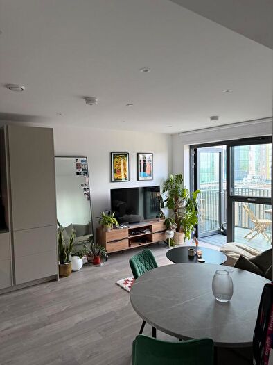 2 Bedroom Apartment To Rent In Hawker House, Anax Street, Hackney, London, N4