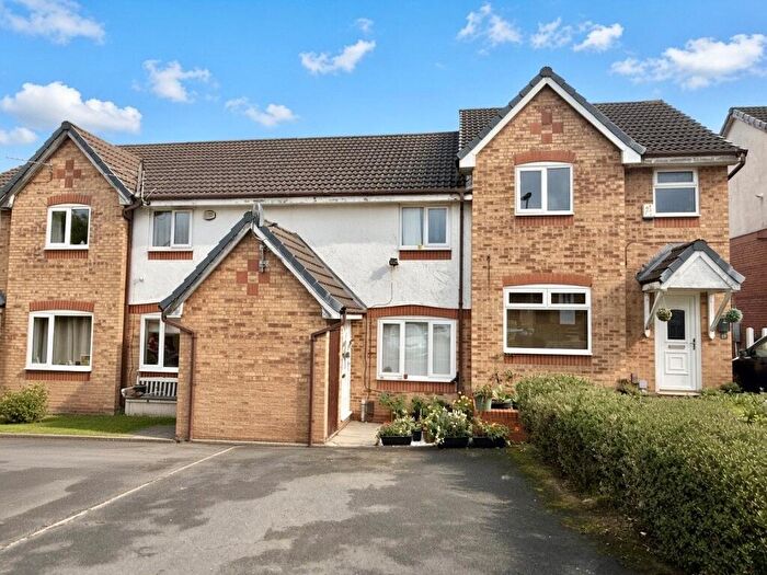 2 Bedroom Terraced House For Sale In Hough Close, Oldham, Greater Manchester, OL8
