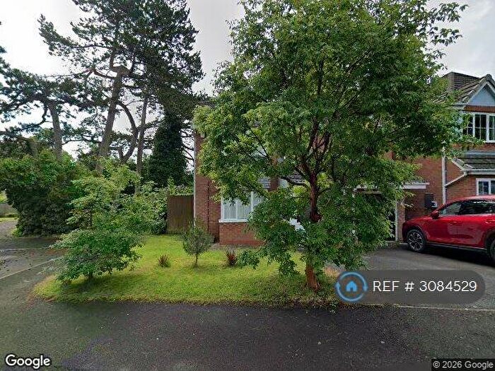 4 Bedroom Detached House To Rent In Chapel Rise, Birmingham, B45
