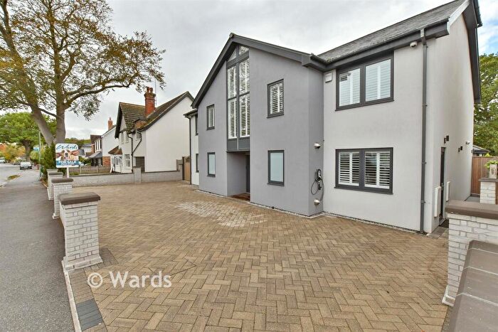 6 Bedroom Detached House For Sale In Bredhurst Road, Wigmore, Gillingham, Kent, ME8