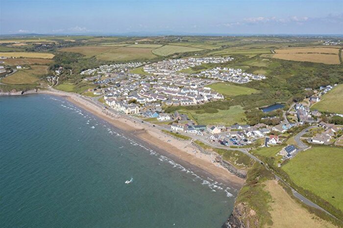 2 Bedroom Flat For Sale In Atlantic Drive, Broad Haven, Haverfordwest, SA62