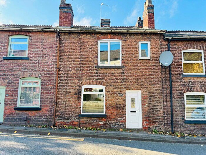 2 Bedroom Terraced House To Rent In Beech Lane, Macclesfield, SK10