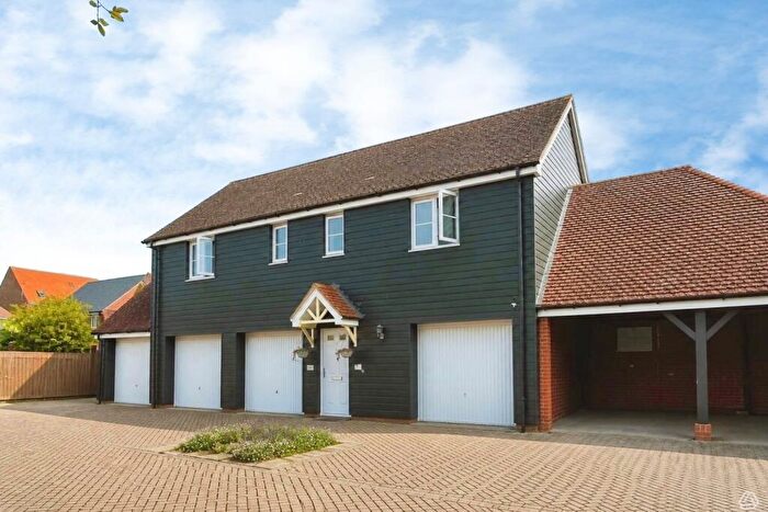 2 Bedroom Detached House For Sale In Starlings Roost, Bracknell, Berkshire, RG12