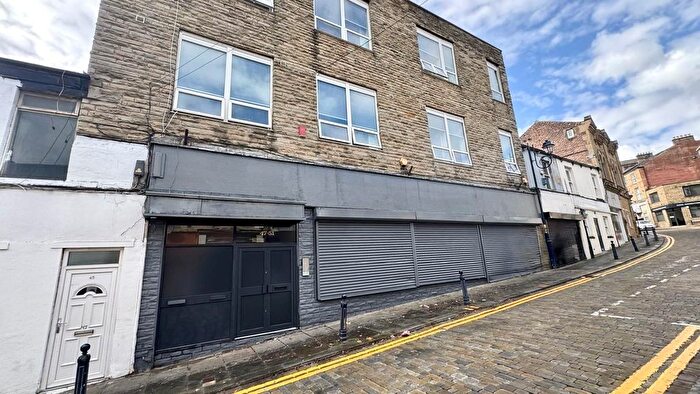 1 Bedroom Flat To Rent In Daisy Hill, Dewsbury, WF13