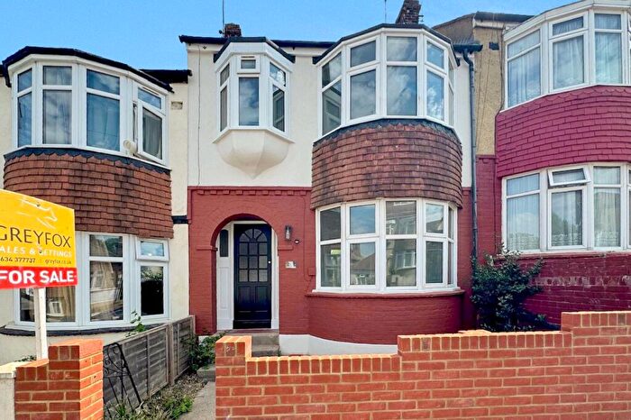 3 Bedroom Terraced House For Sale In Camden Road, Gillingham, ME7