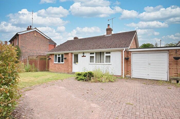 2 Bedroom Bungalow For Sale In Outwood, RH1