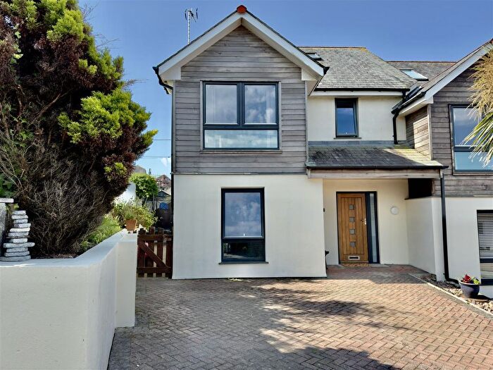 4 Bedroom End Of Terrace House For Sale In Liskey Hill Crescent, Perranporth, TR6