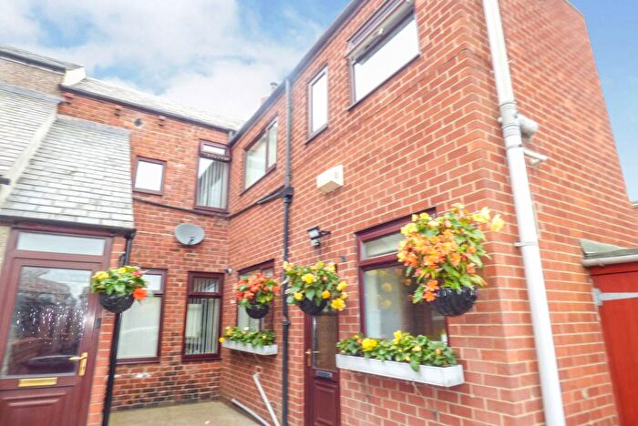 2 Bedroom Flat To Rent In Victoria Terrace, Bedlington, Northumberland, NE22