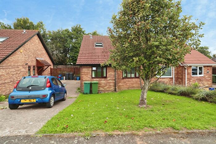 4 Bedroom Semi-Detached Bungalow For Sale In Jasmine Drive, St. Mellons, Cardiff, CF3