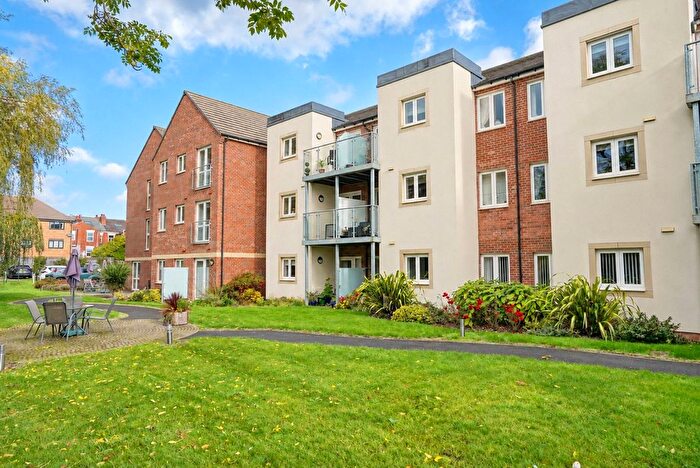 1 Bedroom Flat For Sale In Companions Close, Wickersley, Rotherham, South Yorkshire, S66