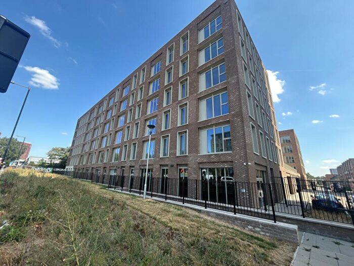2 Bedroom Apartment To Rent In Boulevard Green, Birmingham, B5