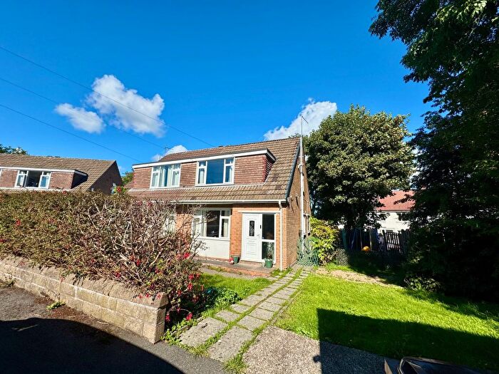 3 Bedroom Semi-Detached House For Sale In Greenfield Close, Sheffield, S8