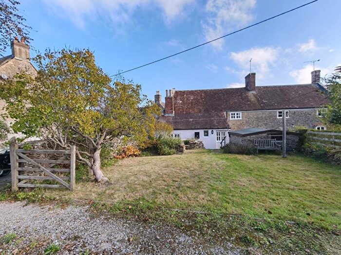 3 Bedroom Cottage For Sale In Longburton, Sherborne, DT9