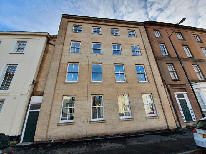 7 Bedroom Apartment To Rent In Flat, A Radford Road, Leamington Spa, CV31