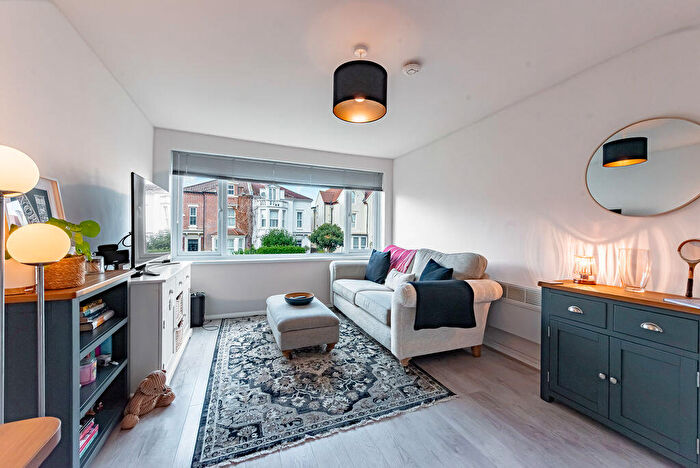 1 Bedroom Apartment For Sale In Hayes Court, Victoria Road North, Southsea, PO5