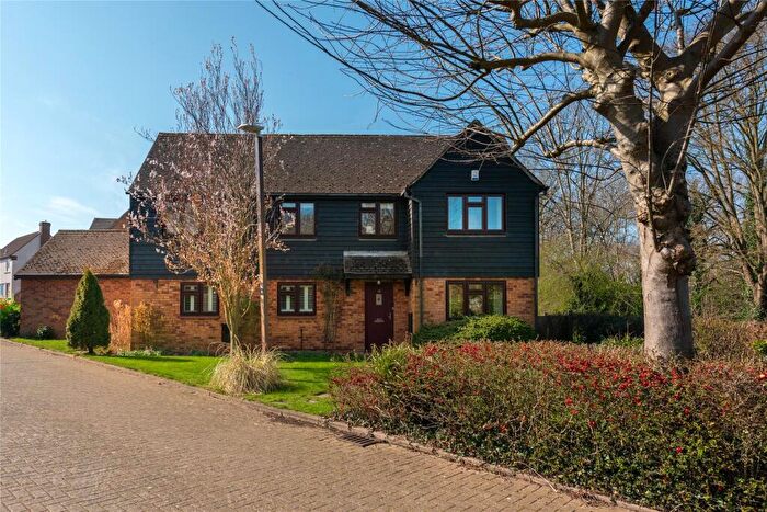 4 Bedroom Detached House For Sale In Chesterholm, Bancroft, Milton Keynes, Buckinghamshire, MK13