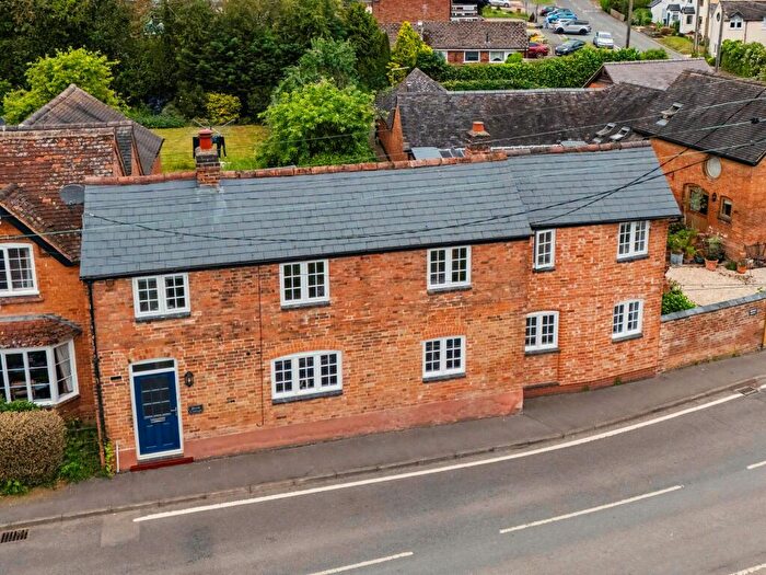 3 Bedroom Cottage For Sale In School Road, Snitterfield, CV37