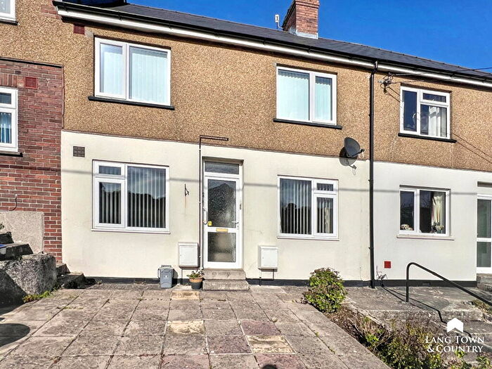 2 Bedroom Flat For Sale In Springfield Road, Elburton, Plymouth., PL9