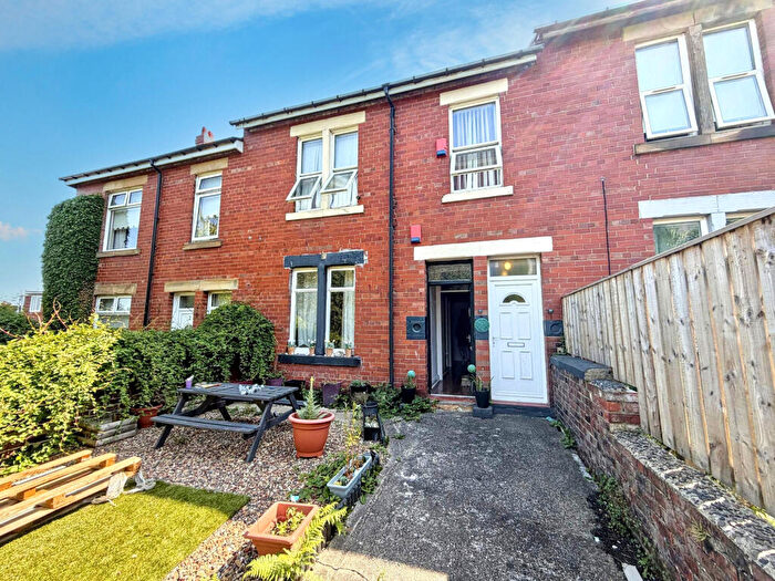2 Bedroom Flat For Sale In Ridley Gardens, Swalwell, Newcastle Upon Tyne, Tyne And Wear, NE16