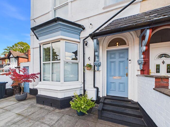 5 Bedroom Semi-Detached House For Sale In Pershore Road, Birmingham, B5