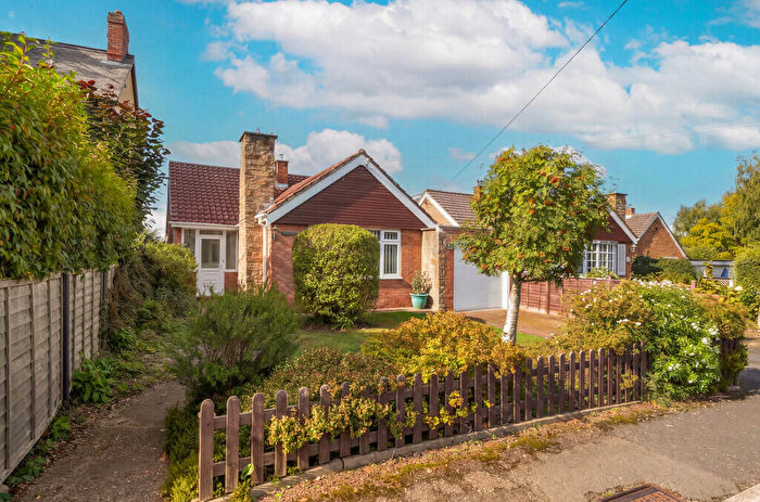 2 Bedroom Detached Bungalow For Sale In Middle Street, Kilsby, CV23