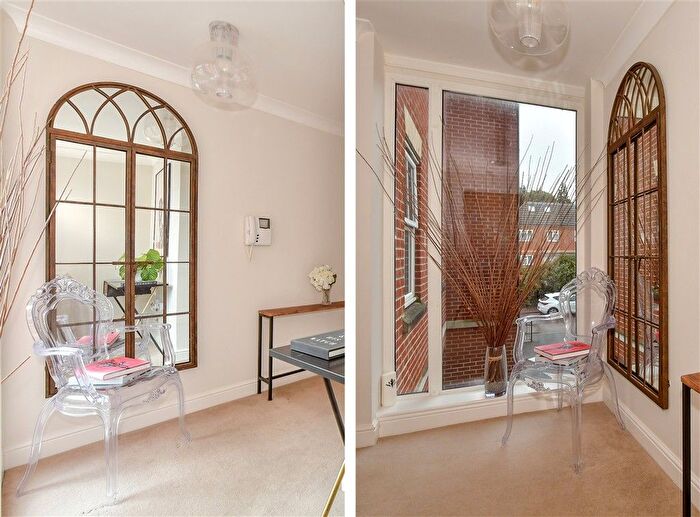 2 Bedroom Flat For Sale In Godfrey Gardens, Chartham Downs, Canterbury, Kent, CT4