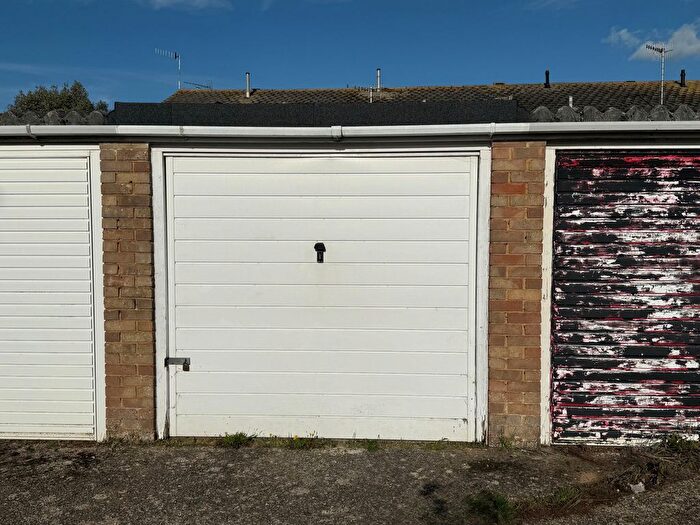 Garage / Parking To Rent In The Cape, Littlehampton, BN17