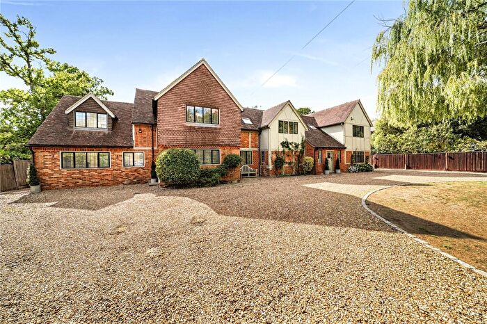 6 Bedroom Detached House To Rent In Earleydene, Ascot, Berkshire, SL5