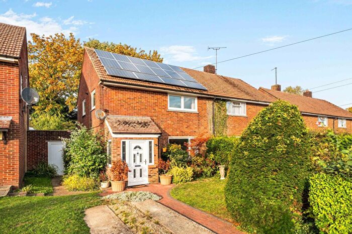 3 Bedroom Semi-Detached House For Sale In Rowlings Road, Winchester, SO22