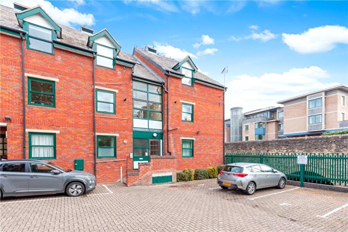 2 Bedroom Apartment To Rent In Watermans Reach, Brook Street, Oxford, Oxfordshire, OX1