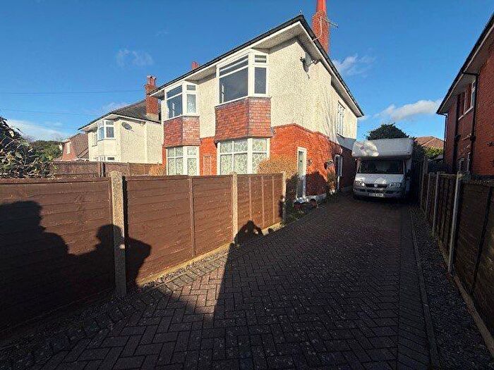 Maisonette To Rent In St. Ledgers Road, Bournemouth, BH8
