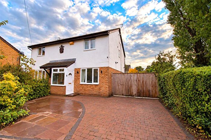 3 Bedroom Semi-Detached House For Sale In Shorefields, New Ferry, Wirral, CH62