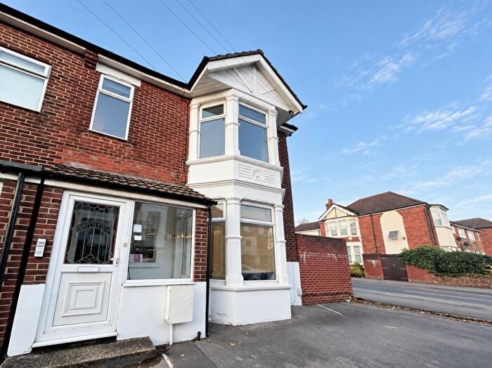 1 Bedroom Flat To Rent In Leigh Road, Eastleigh, Hampshire, SO50