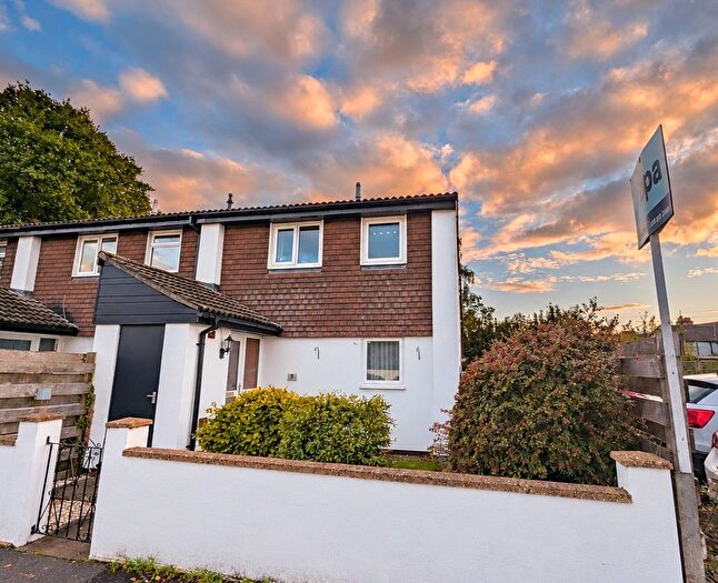 2 Bedroom End Of Terrace House For Sale In Strawberry Terrace, Kingsteignton, TQ12