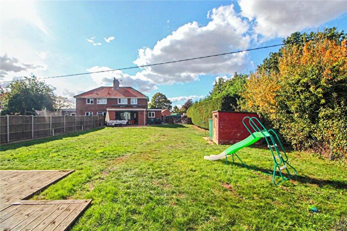 4 Bedroom Semi-Detached House For Sale In Howe Lane, Poringland, Norwich, Norfolk, NR14