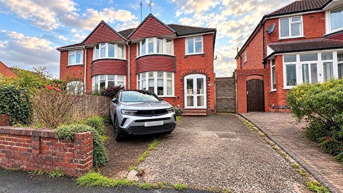 3 Bedroom Semi-Detached House For Sale In Meadowhill Road, Redditch, Worcestershire, B98